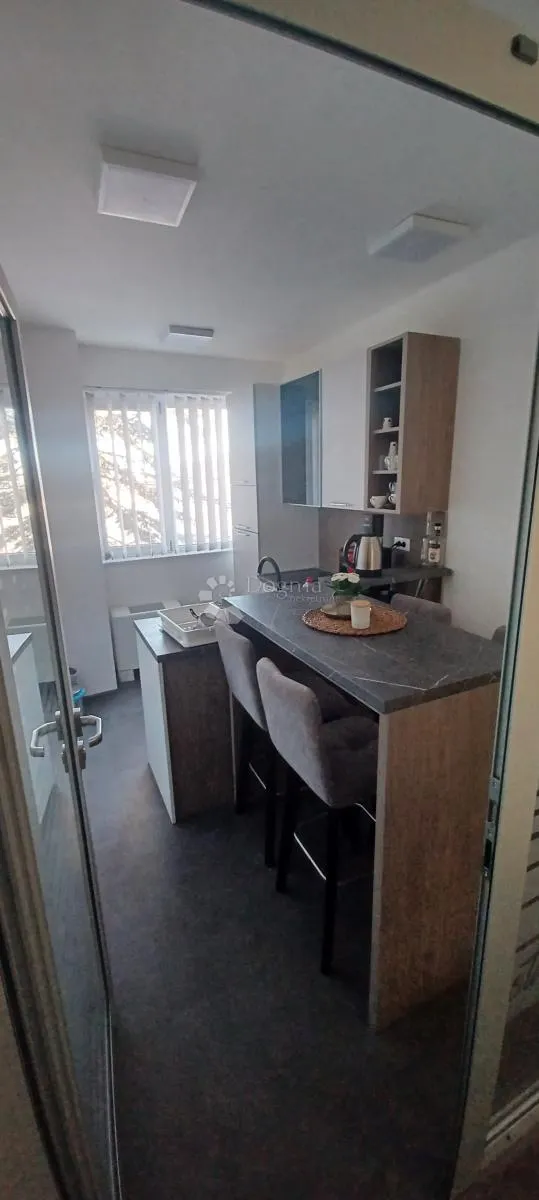 prodaja poslovnog prostora – strogi centar osijeka 400 m² - slika 8