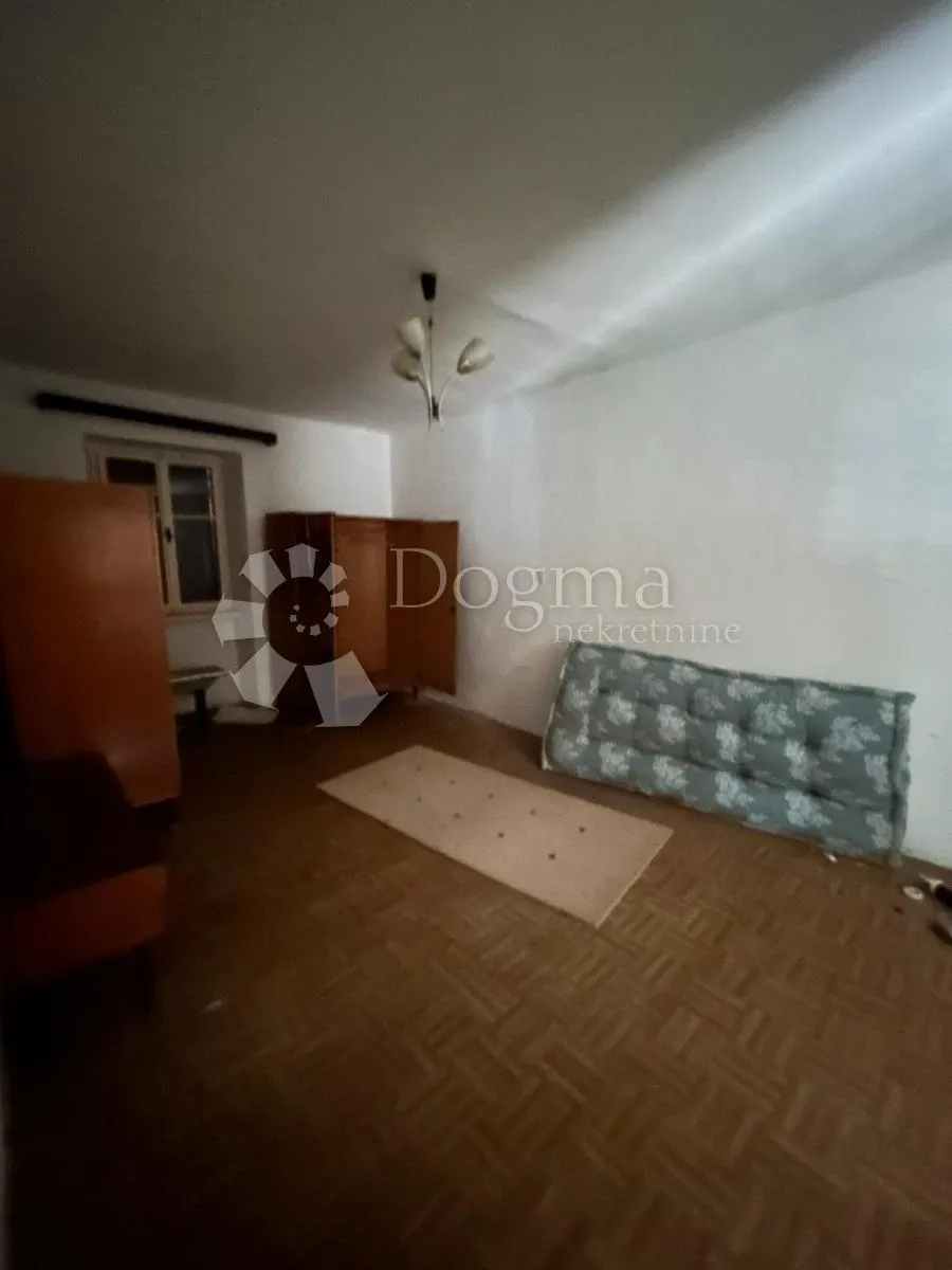 kuća za renovaciju s građevinskim zemljištem - barban - slika 23