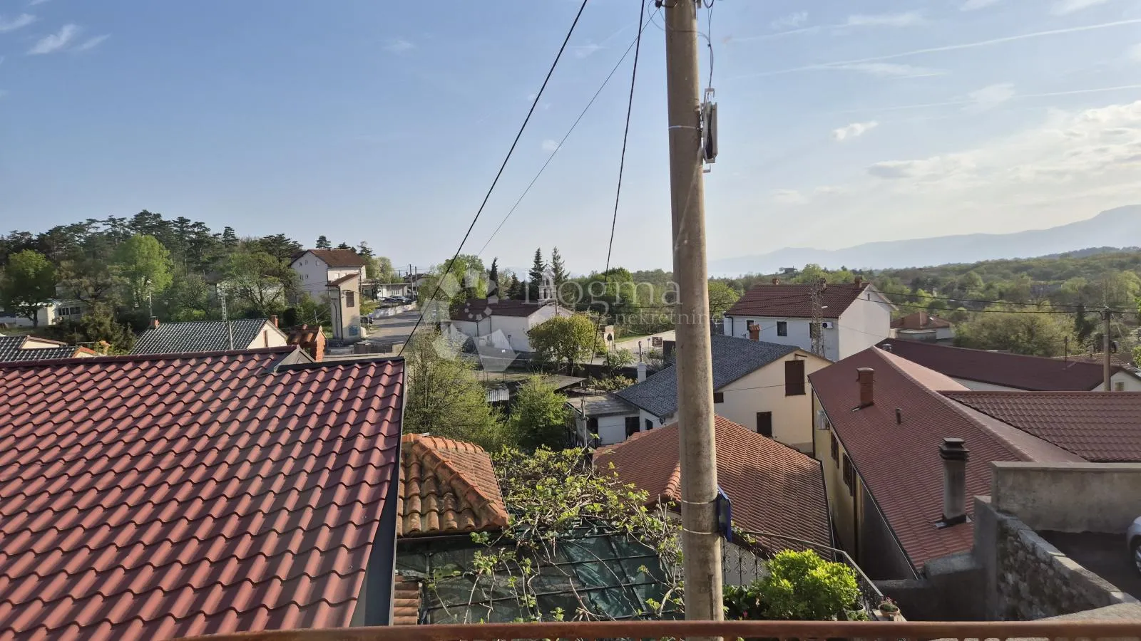 grad grobnik - useljiva kuća sa puno potencijala - slika 12