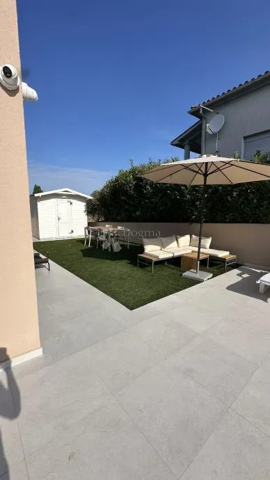 vodnjjan,okolica ,obiteljska kuća-duplex - slika 12