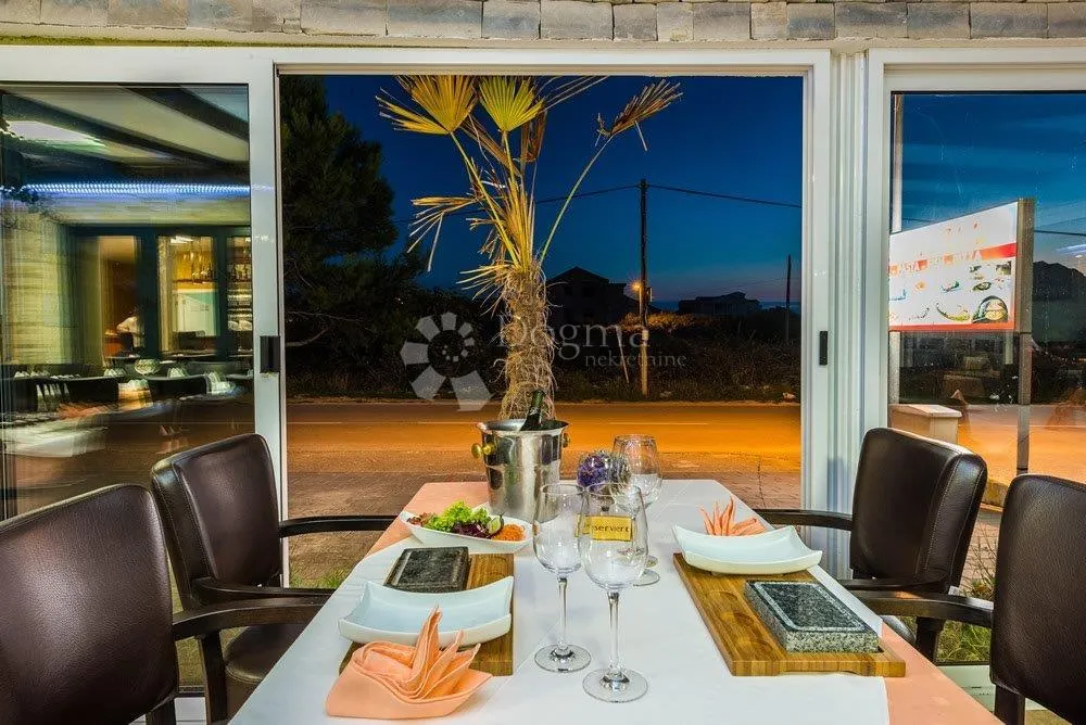 hotel novije gradnje sa 33 sobe u blizini mora - slika 19