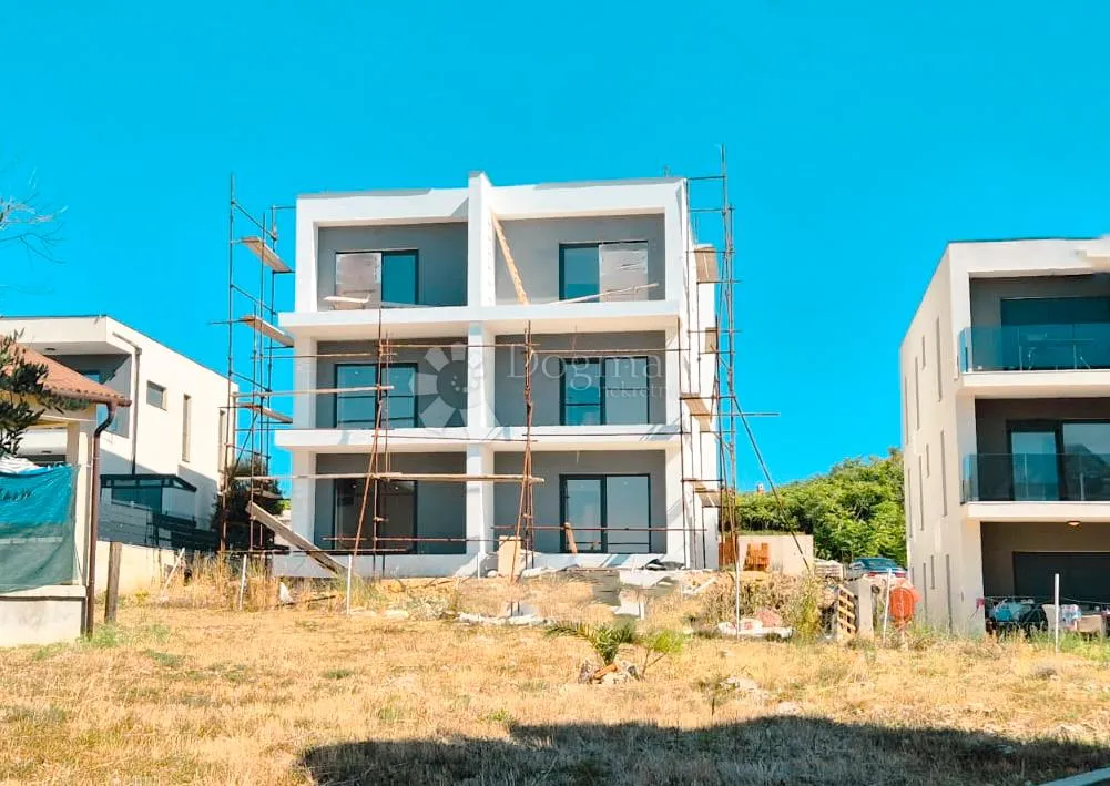 veličanstvena novogradnja s pogledom na more i s terasom od 72 m2! - slika 6