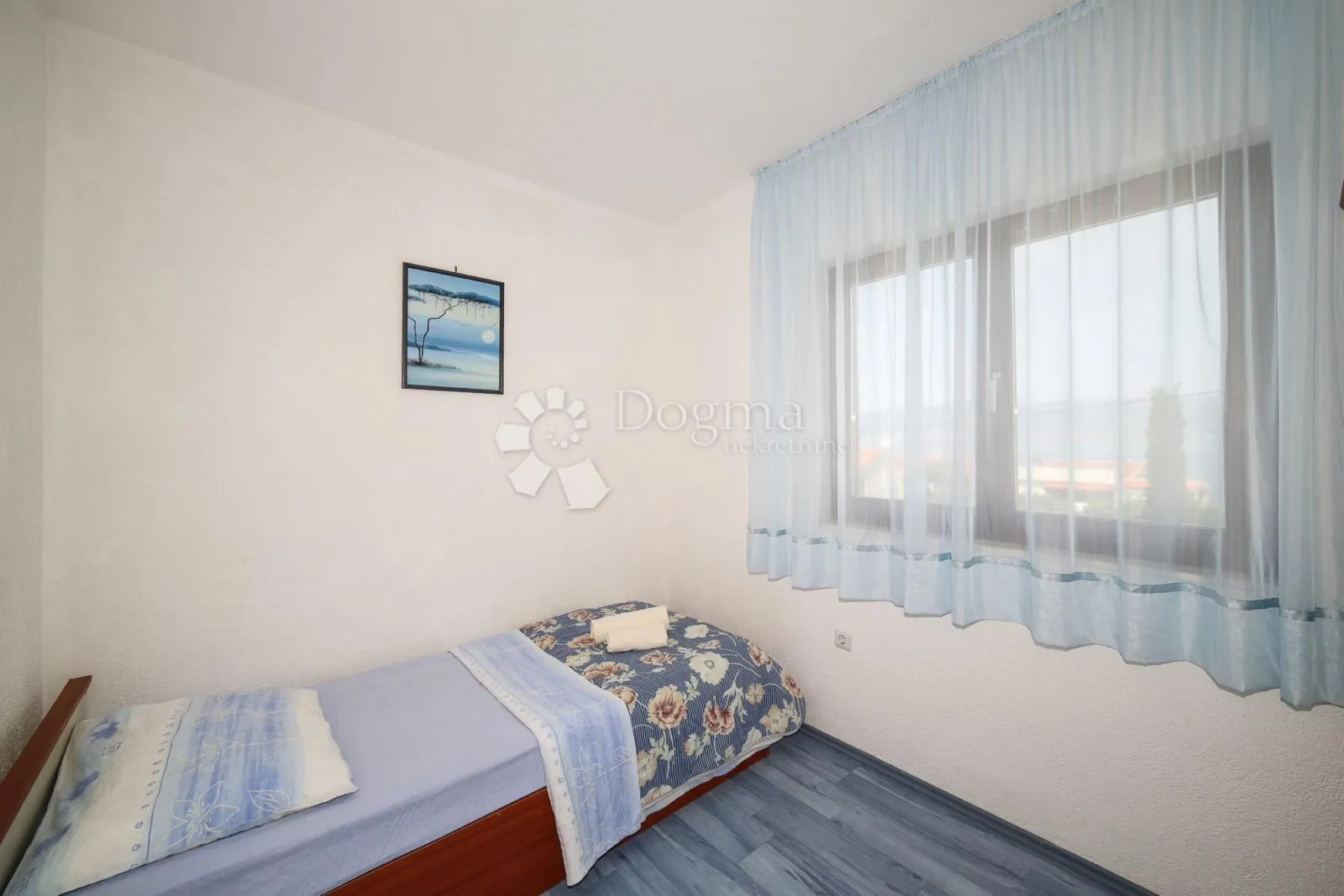 apartmanska kuća uz more slatine – top investicija - slika 7