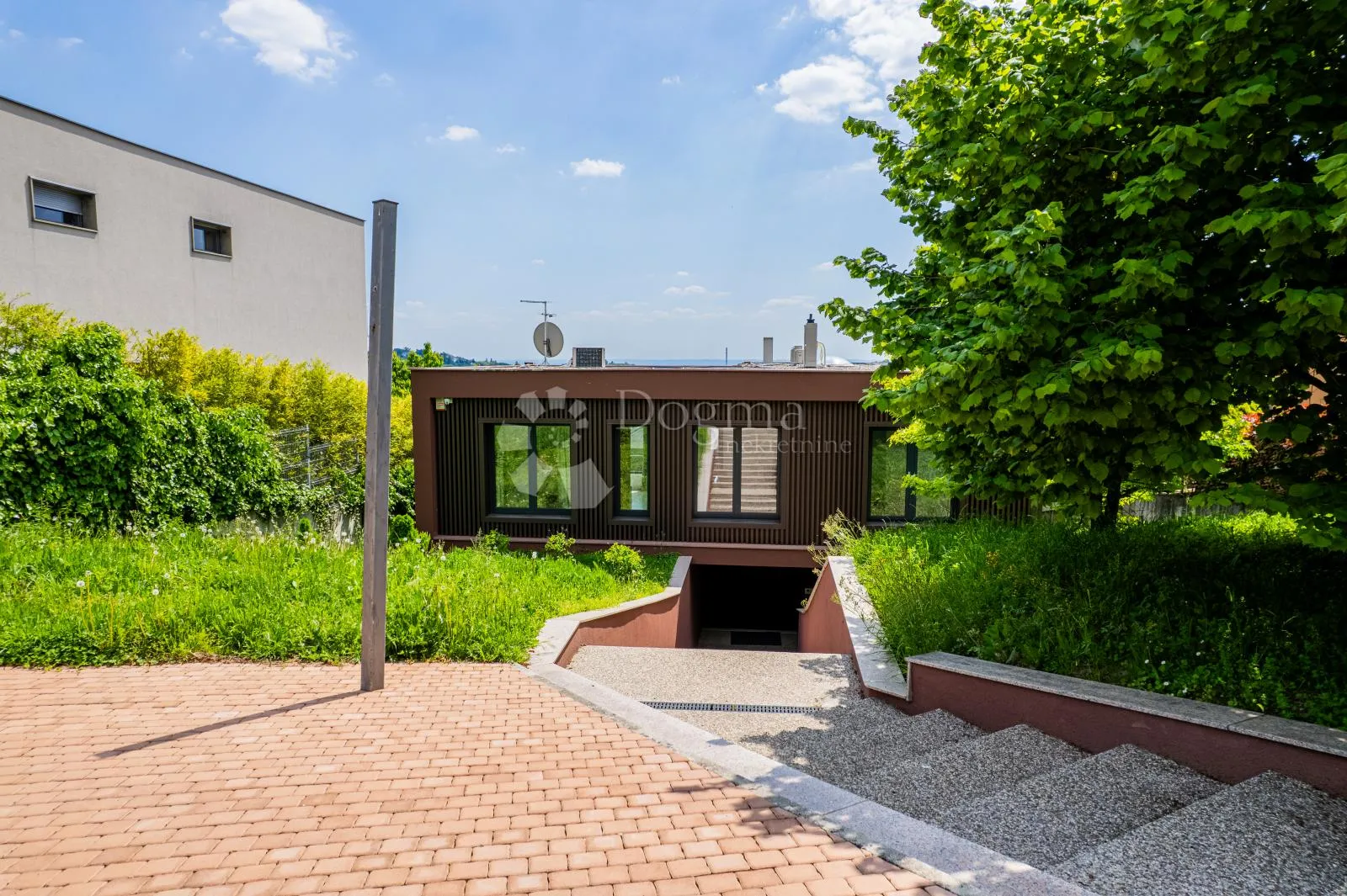 šestine – moderna vila 400 m² bazen zelenilo najam - slika 4