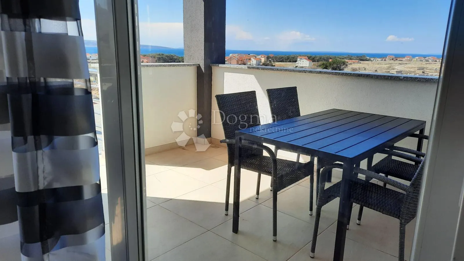 apartman s pogledom na more i velikim dvorištem, 400 m od mora - slika 5