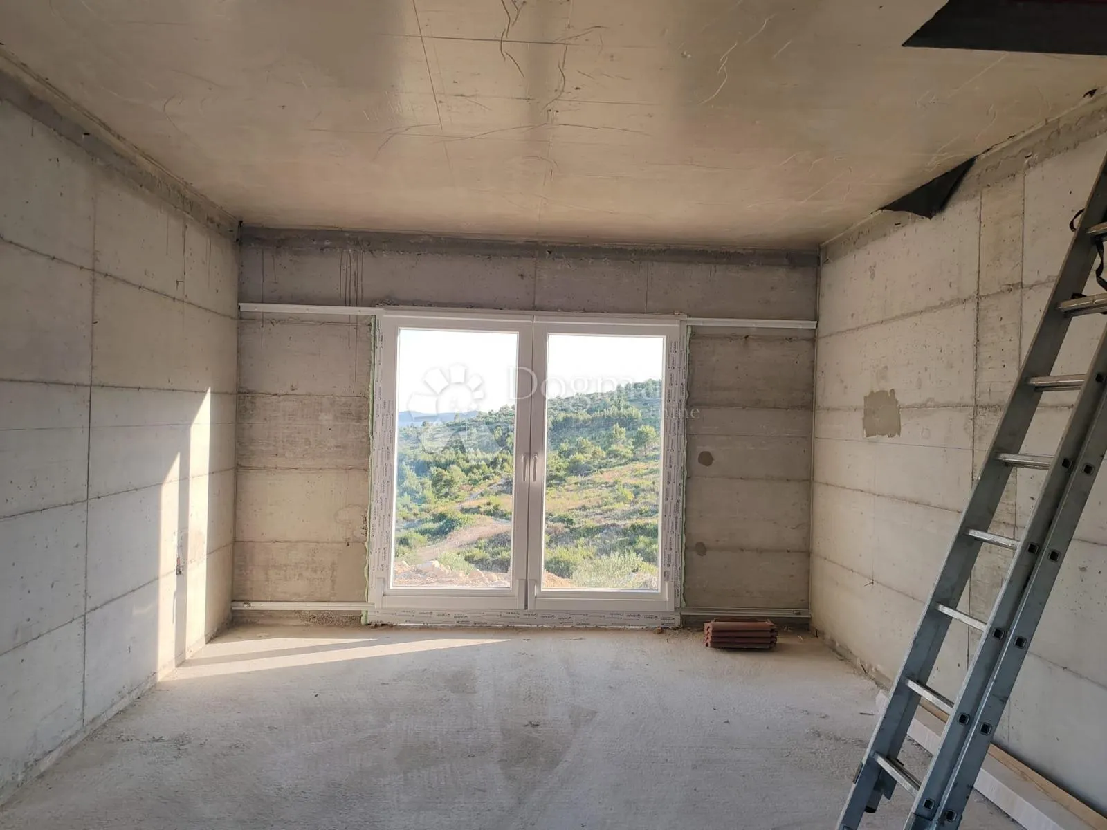 tribunj - vodice zemljište s otvorenim pogledom na more i kućicom za odmor - slika 14