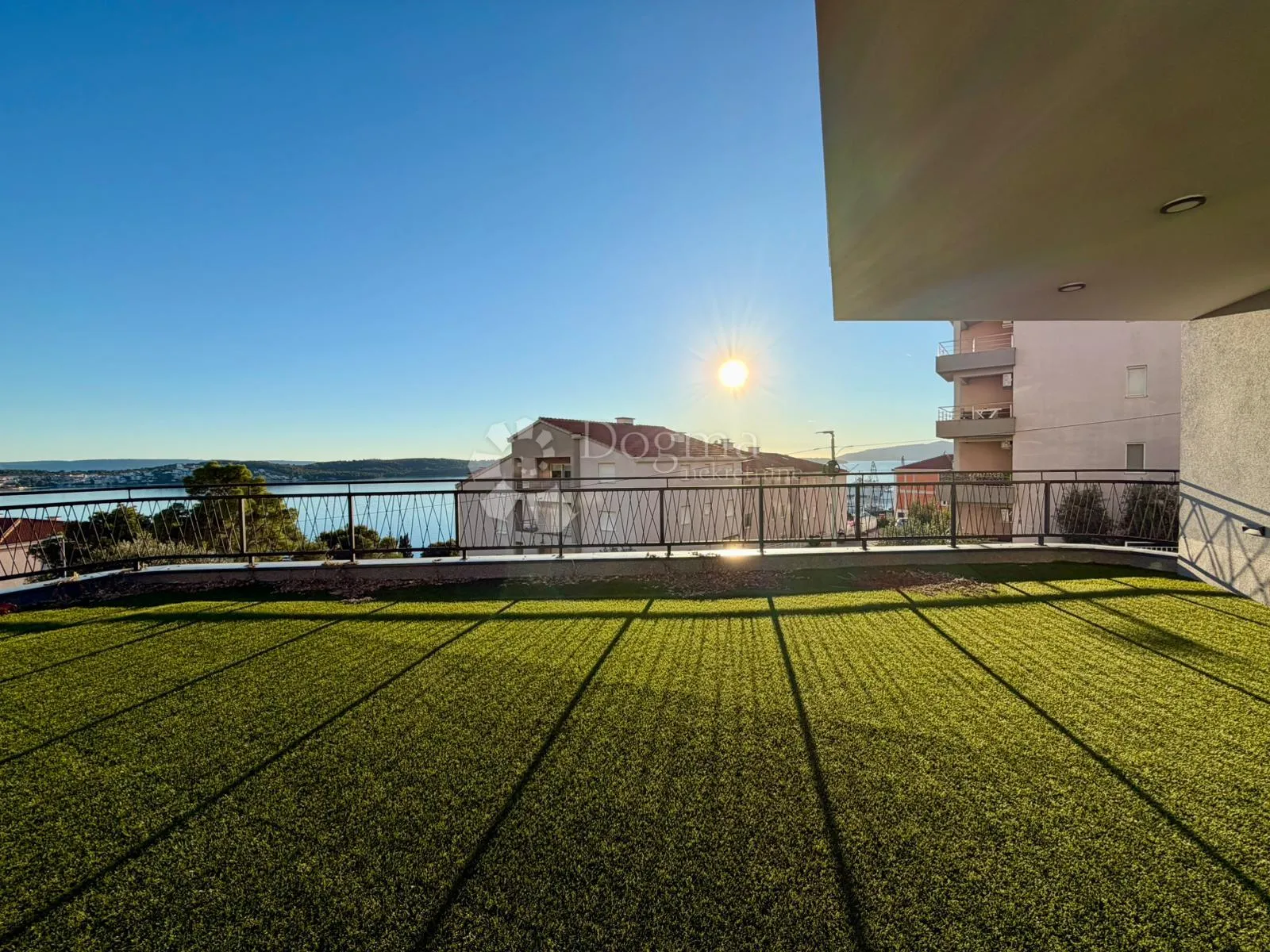 idealan stan u novogradnji, balan trogir - slika 2