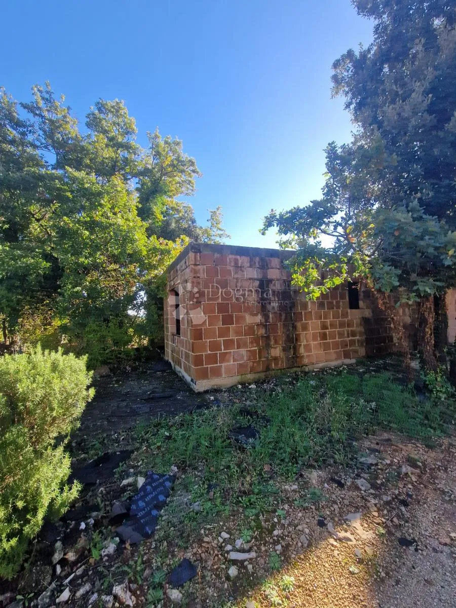 apartmanska kuća-započeta gradnja - slika 21