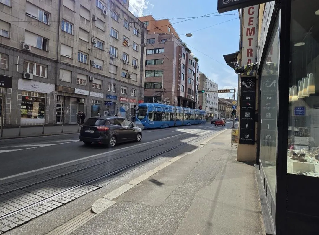 prodaje se poslovni prostor 68,45 m2 u srcu grada, strogi centar - slika 4