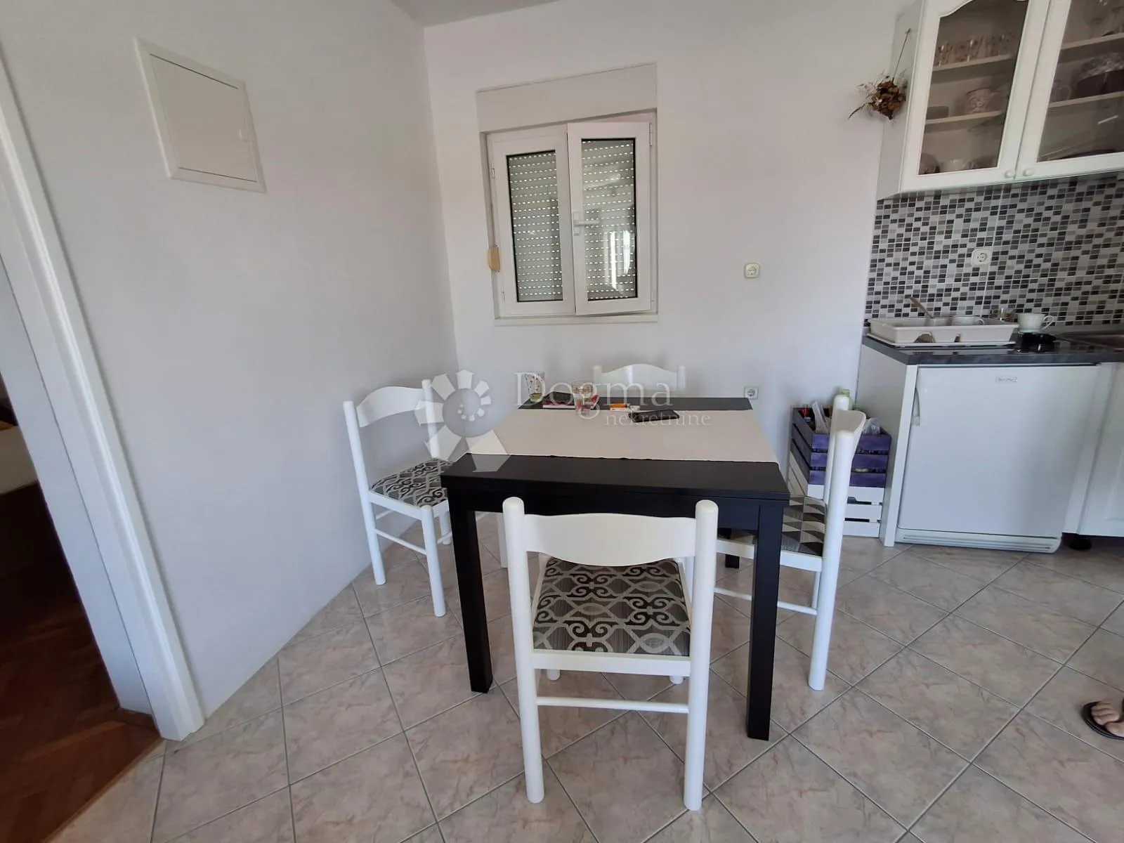 lijepi apartman u barbatu na mirnoj lokaciji - slika 4