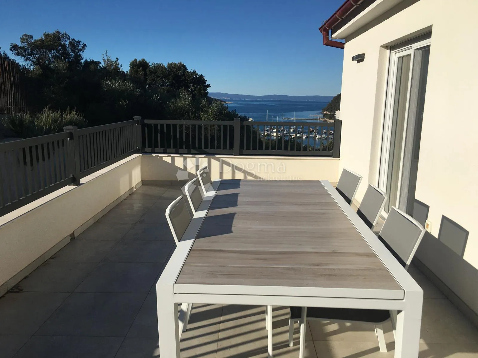 ekskluzivna kuća svega 70 m od pješčane plaže, otok rab - slika 36