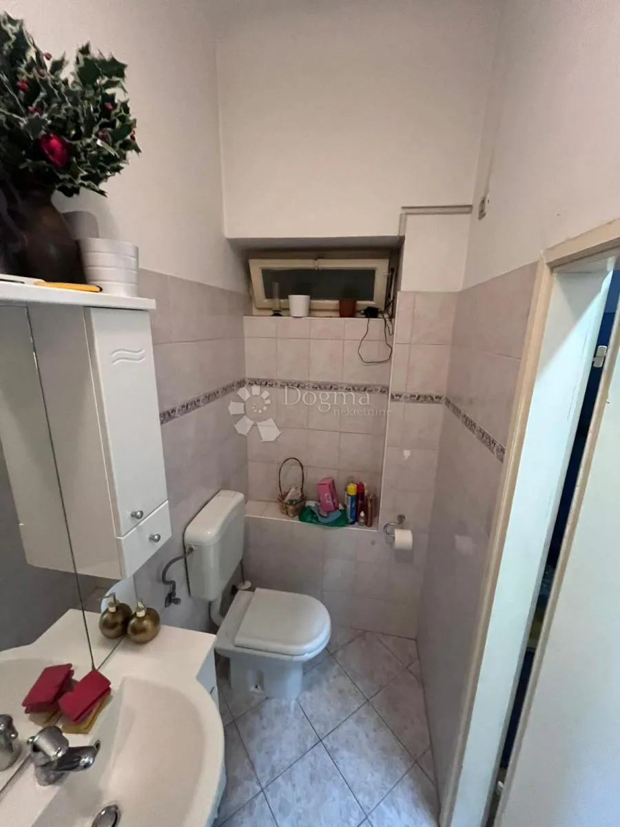 centar, opatija - stan s dvorištem - slika 8
