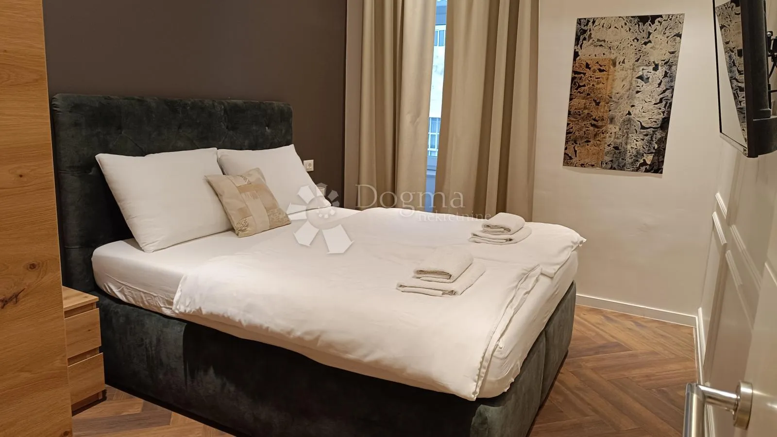 rijeka, renoviran gospodski stan nadomak centra – 85 m², balkon, odmah useljiv - slika 9