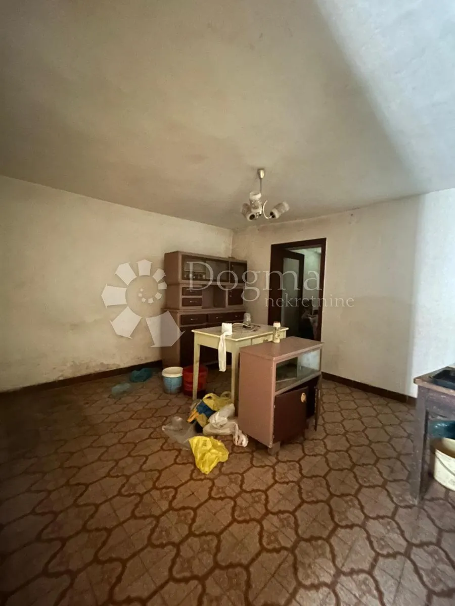 kuća za renovaciju s građevinskim zemljištem - barban - slika 26