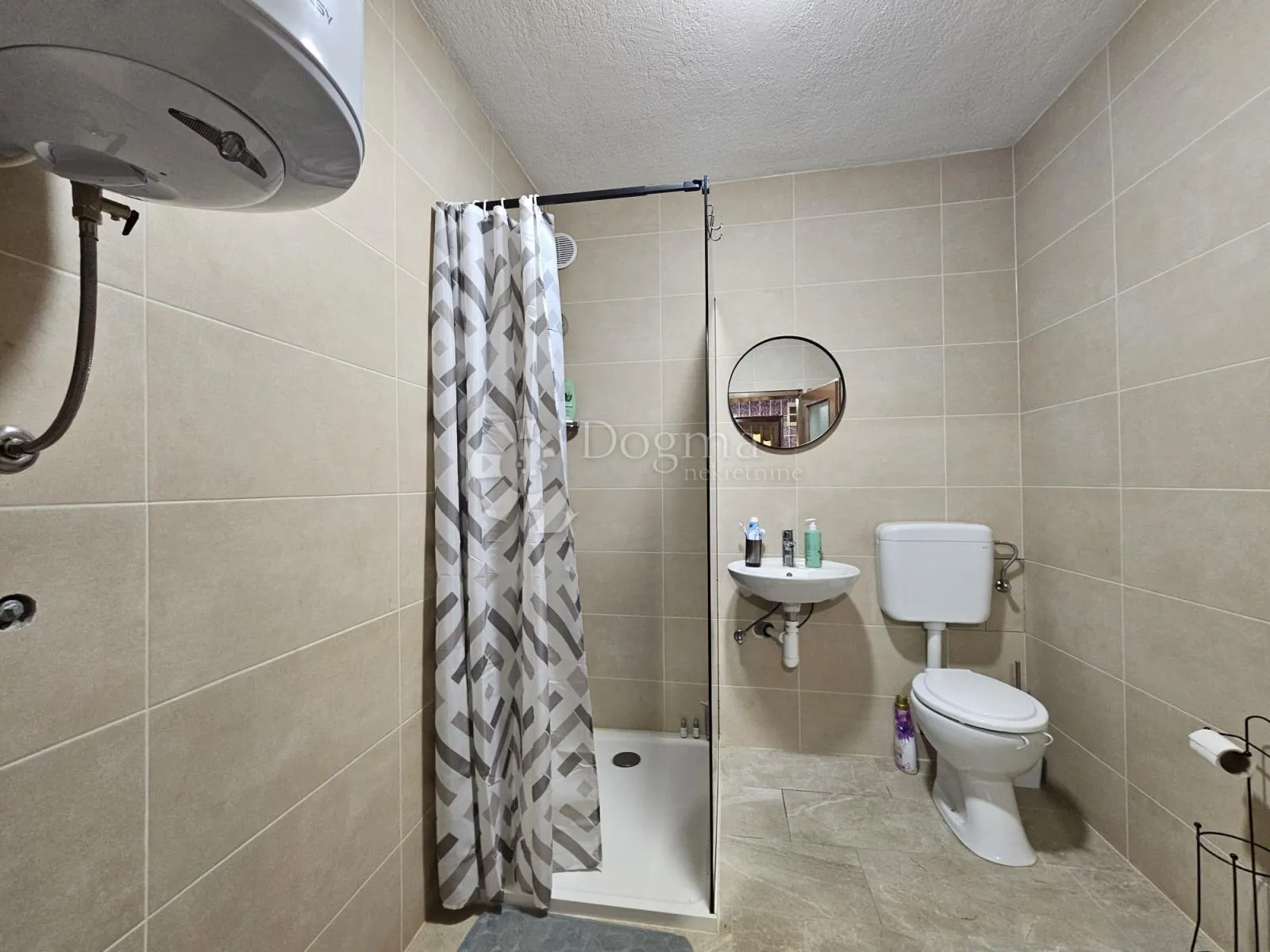 idealna vikend kuća vugrovec 236.98 m²+okućnica 2746 m2 - slika 9