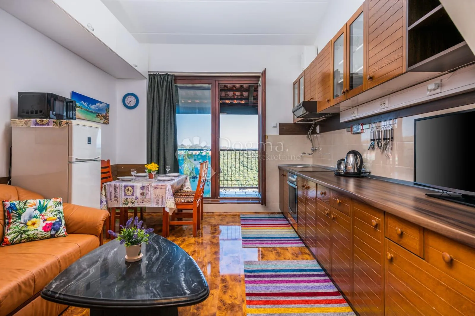 apartman sa pogledom na more - 150 m od plaže - slika 1