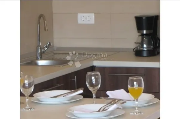 četiri apartmana - 200m od mora - slika 14