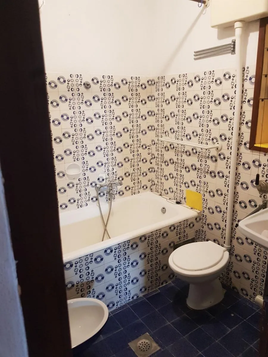 klenovica kuća za najam radnika - slika 3