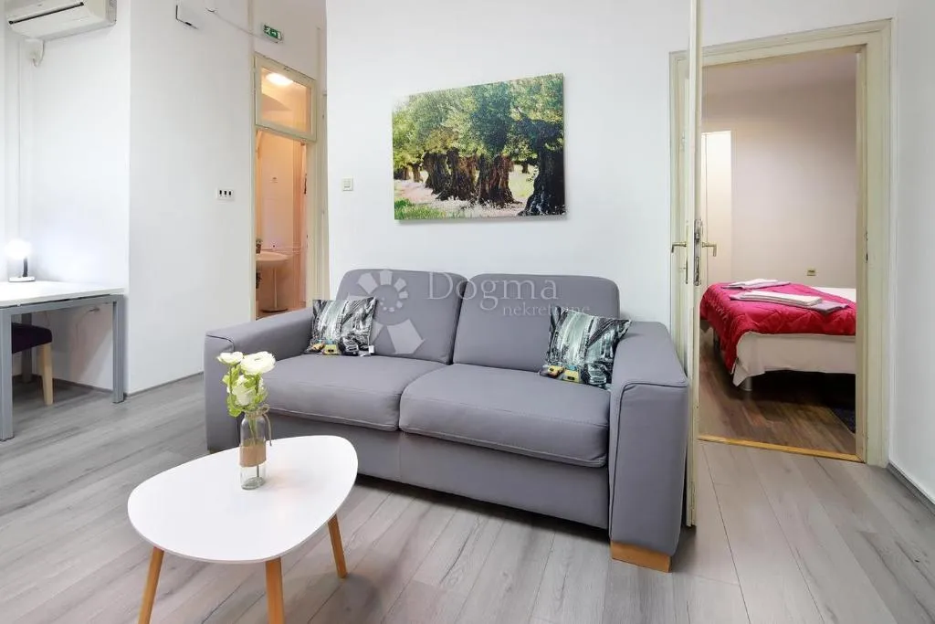 rijeka centar studio app 57m2 + 20m2 poslovni prostor - slika 3