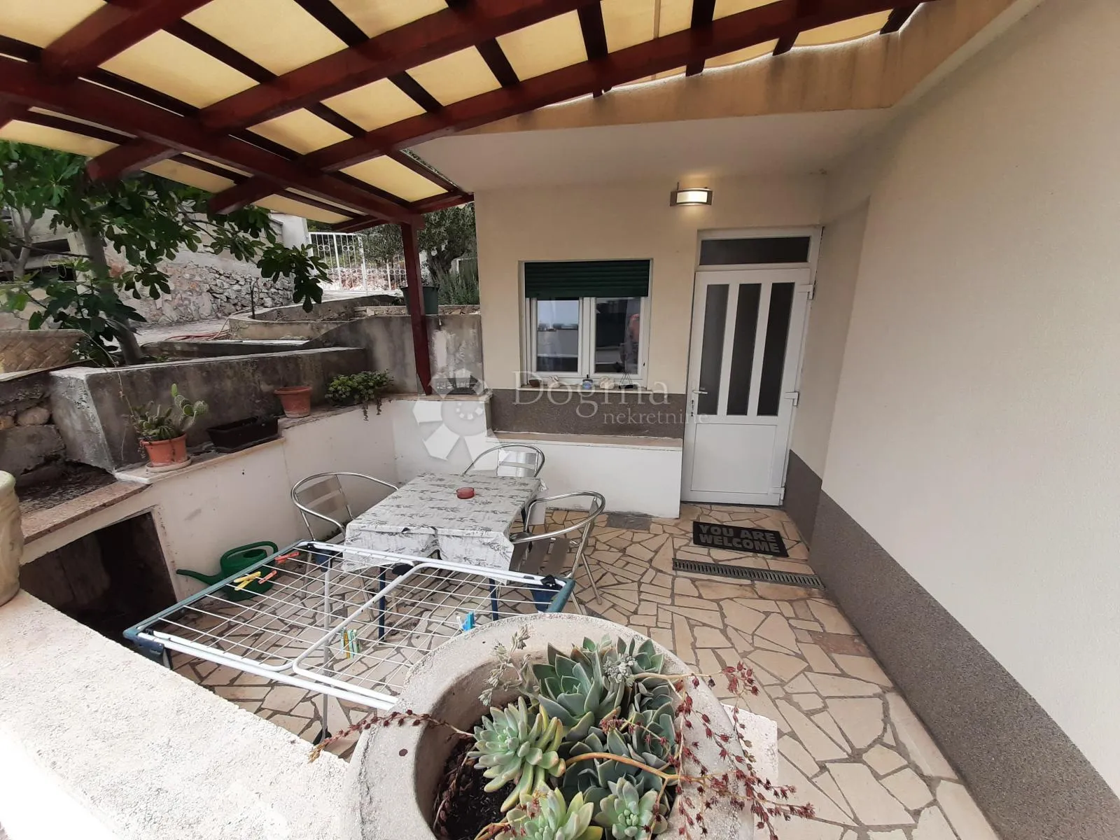 kuća 142m2 sa 2 apartmana, 100m od mora - sunčana rogoznica - slika 9