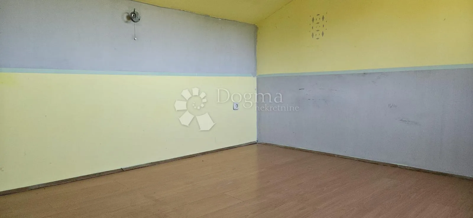 komforna mala kuća od 110m² - slika 14