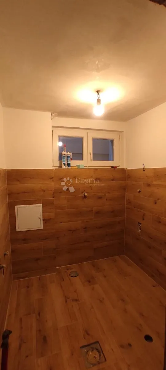 dvije stambene jedinice - rudeš - slika 19