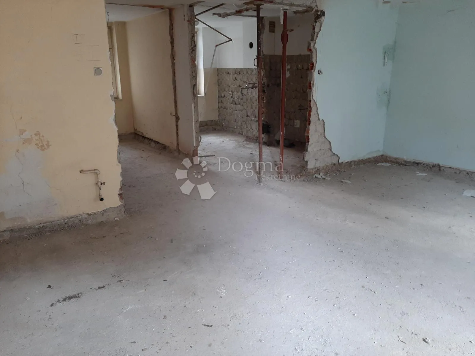 medvedgradska, rohbau stan od 63,85 m2 s projektom za 3soban - slika 5