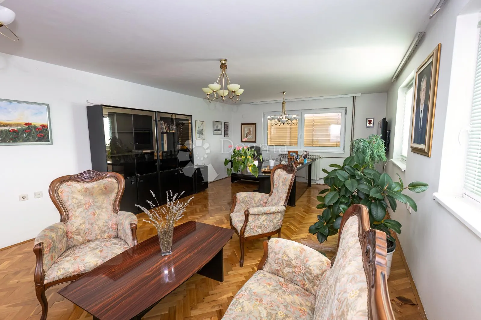 prodaje se poslovna zgrada – 1572 m² + dvorište 1236 m² - slika 6