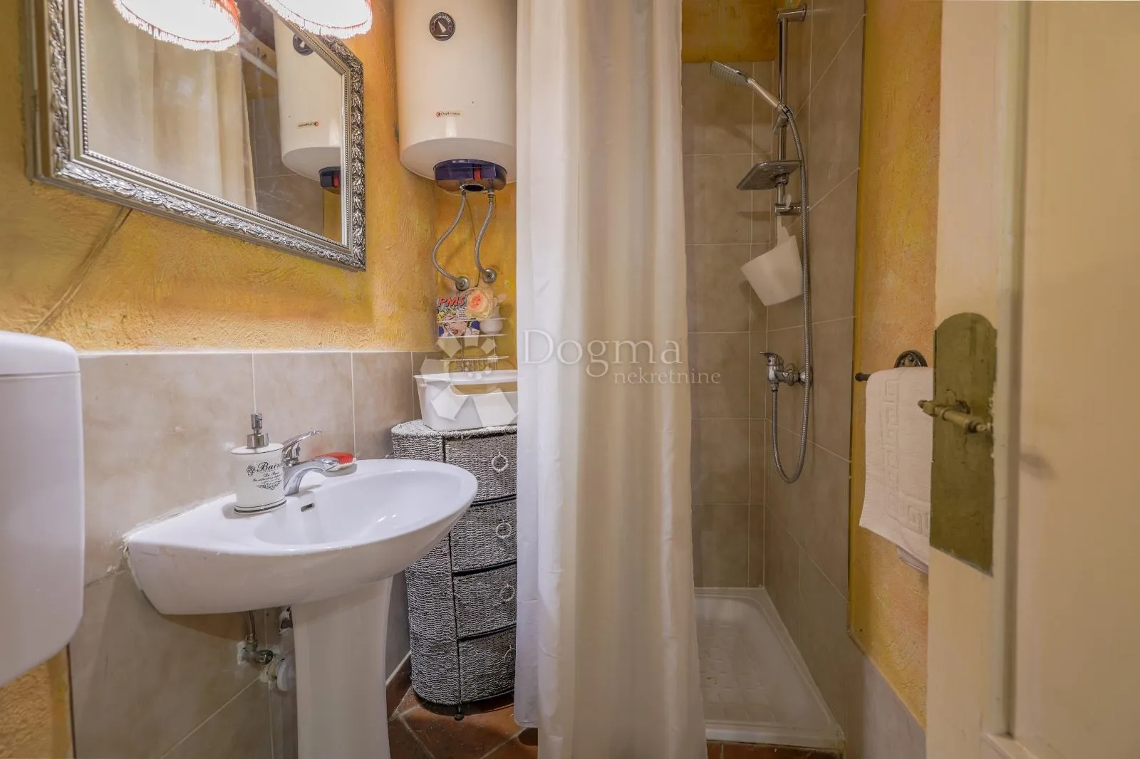 studio apartman u srcu rovinja - slika 17