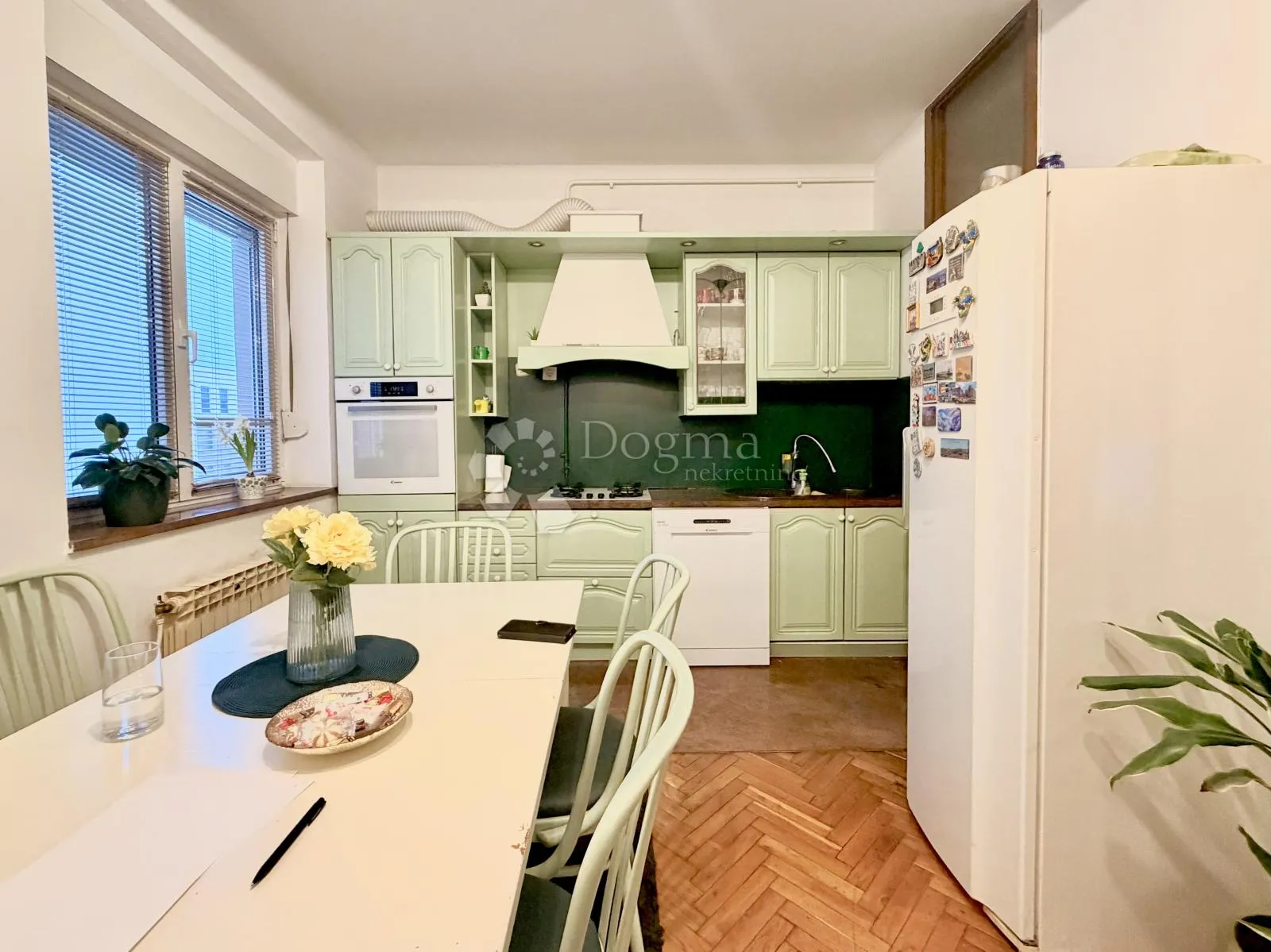 bukovačka cesta,3soban,velika terasa,garaža, 200m2 - slika 4