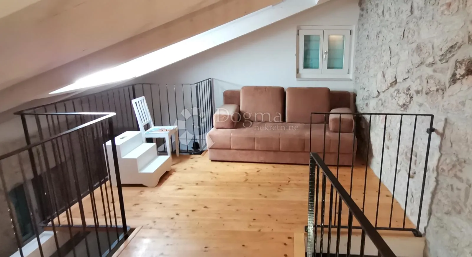 rovinj - sniženo! kuca s 3 apartmana u srcu starog grada - slika 80