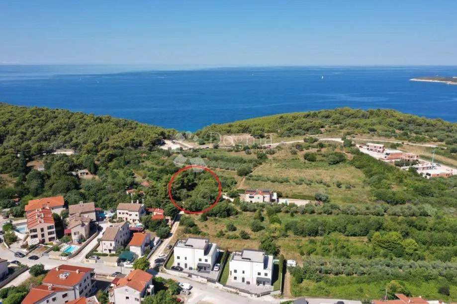 građevinsko zemljište 300m od mora - slika 2