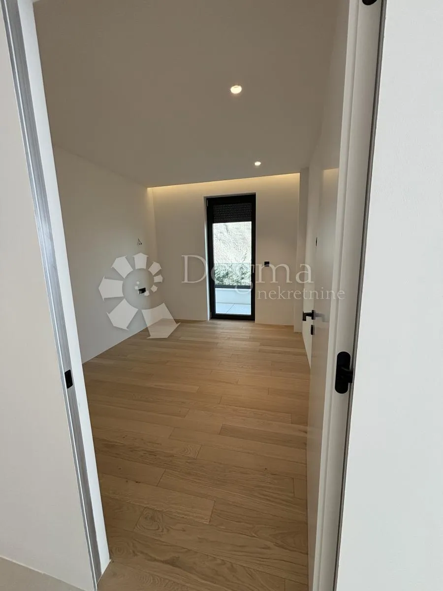 luksuzan stan, 144 m2, s pogledom (novogradnja) - slika 10