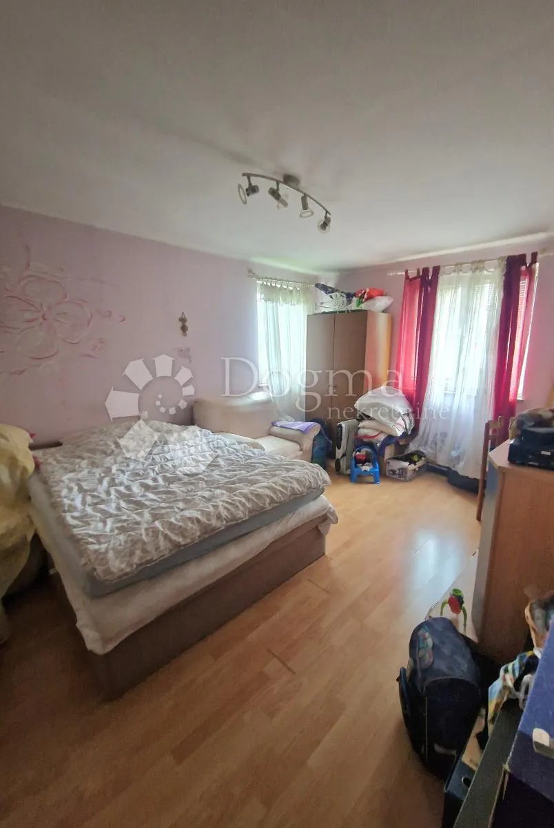 dražice - stambeno poslovna kuća s velikim potencijalom - slika 18