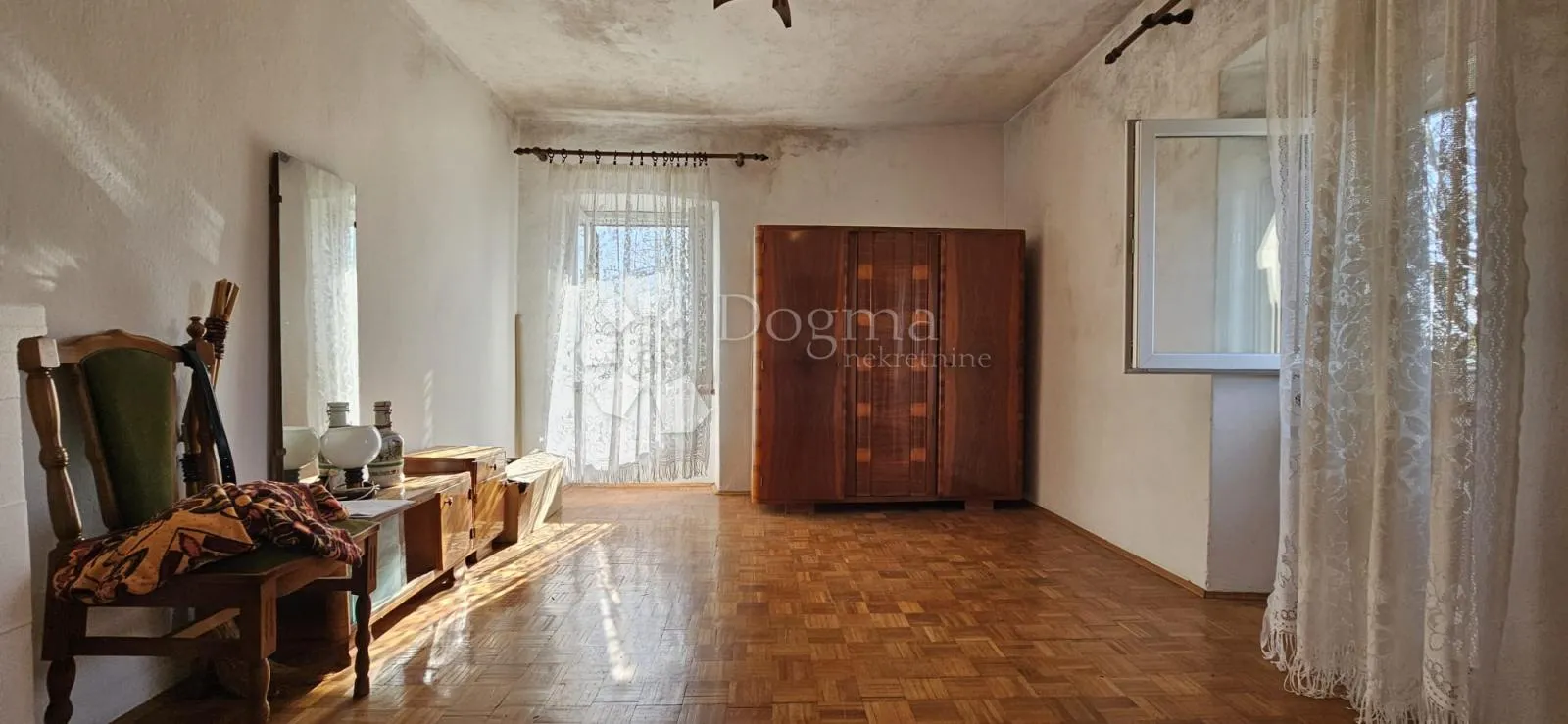 kamena kuća i dvije konobe za uređenje po želji - slika 26