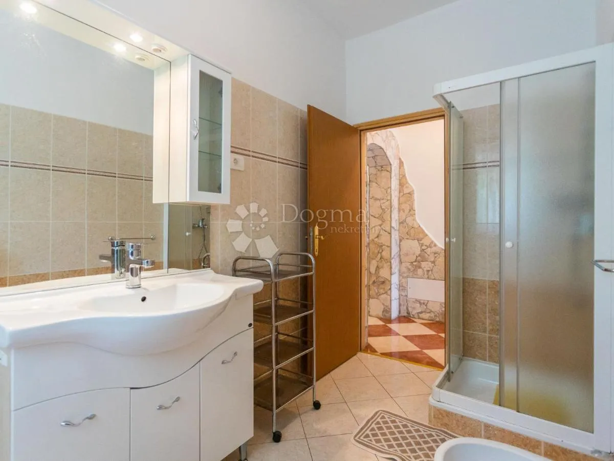 stan za najam, 164 m², labin - slika 7