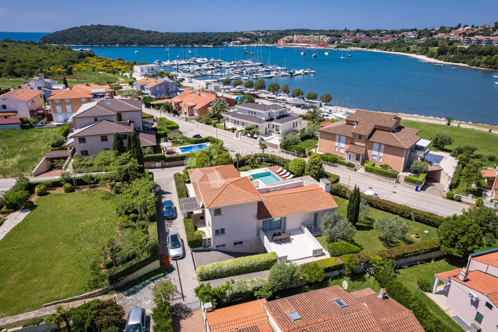 raskošna villa u blizini boutique marine - slika 47