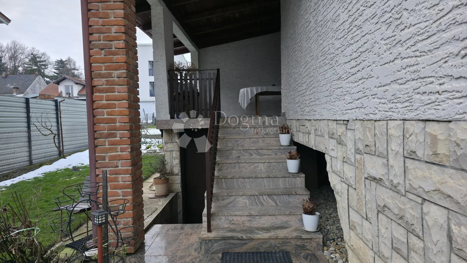 prodaja obiteljske kuće, bjelovar, odlična lokacija! - slika 25