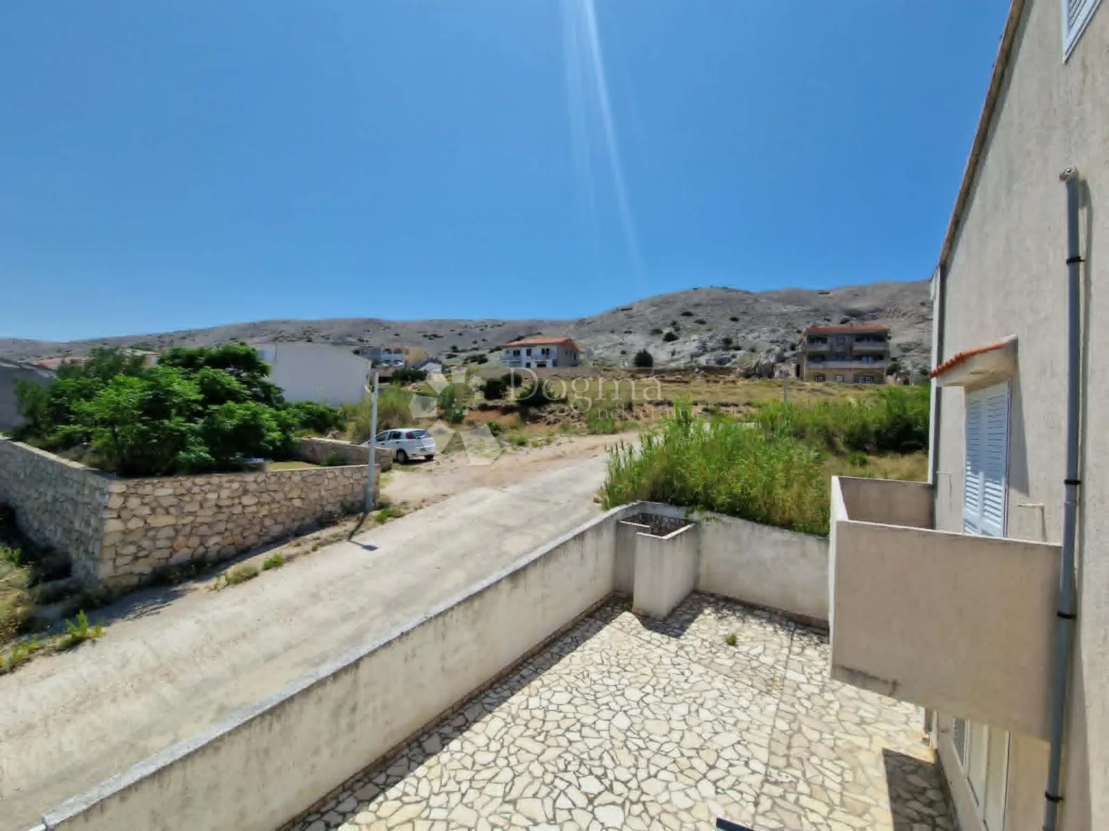 pag - kuća s 2 apartmana 282,80 m2 - 250 m od mora - slika 45
