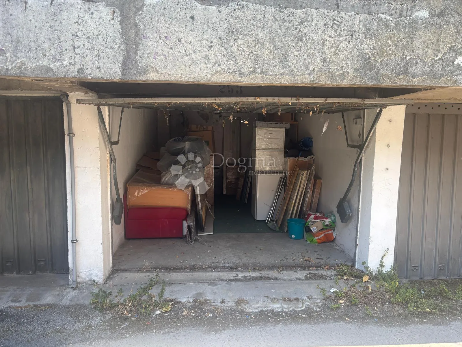 garaža 15 m² između 1. i 2. rakete – odlična lokacija - slika 2
