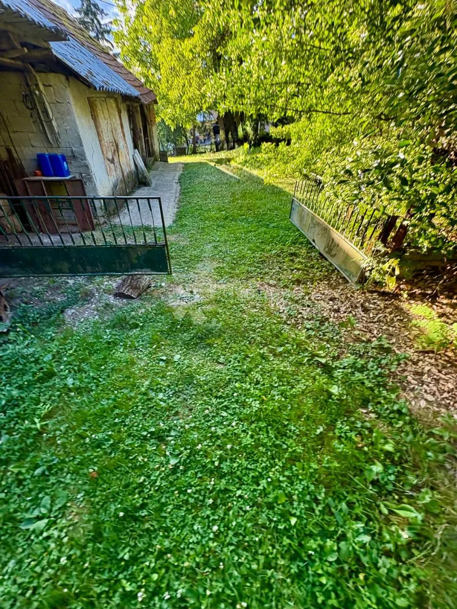 investicijsko imanje s pogledom na dolinu sutle - slika 5