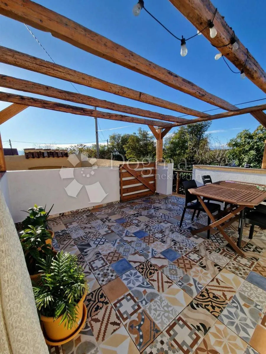 Kostrena Kuća Sa 3 Apartmana - Rožmanići, Kostrena