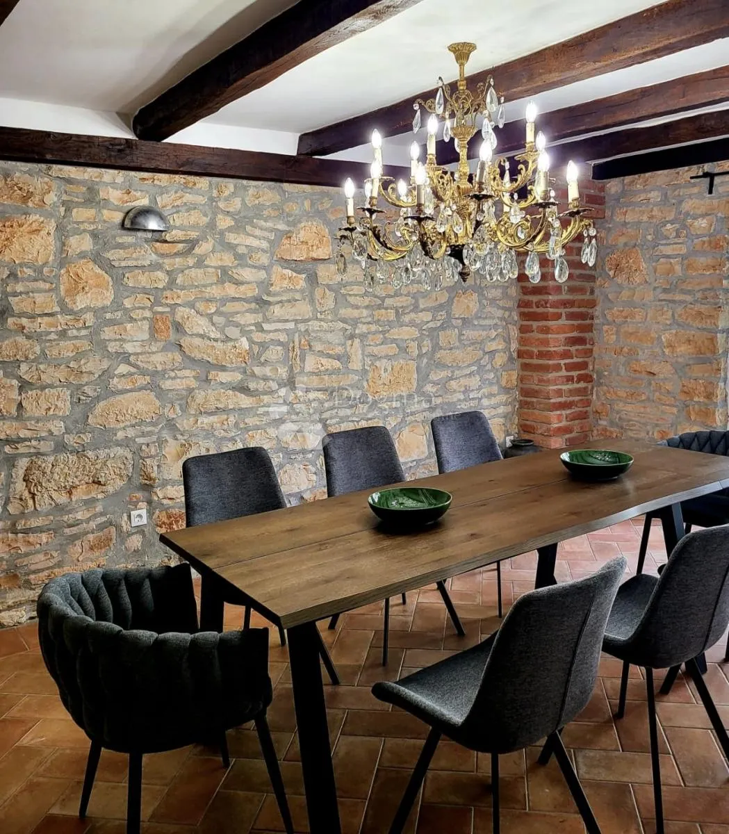 sveti lovreč, 3 kamene vile i dvor s bazenom - slika 9