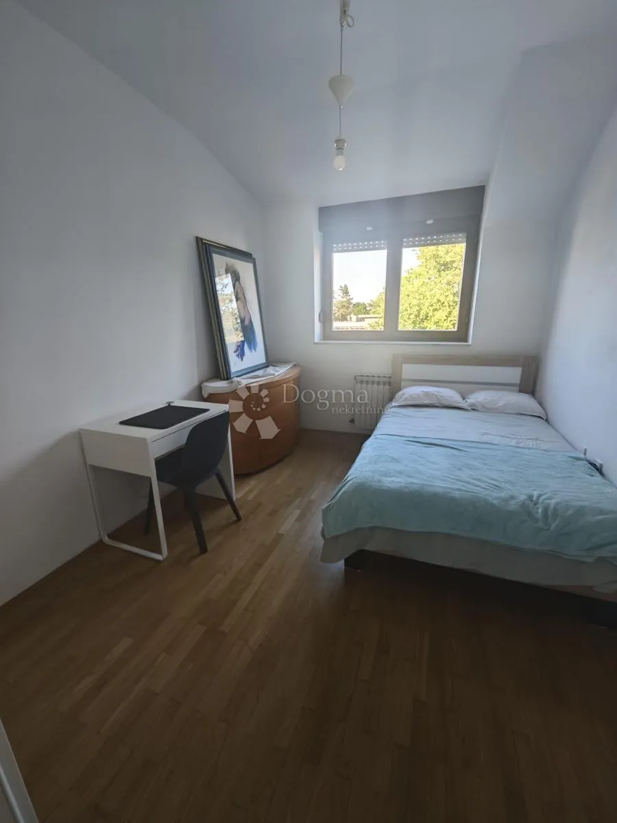 moderan novouređen 4s stan šalata - slika 10