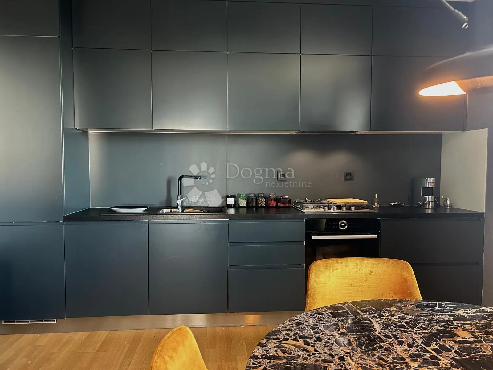 140,10m2 na istočnom dijelu rijeke - slika 26