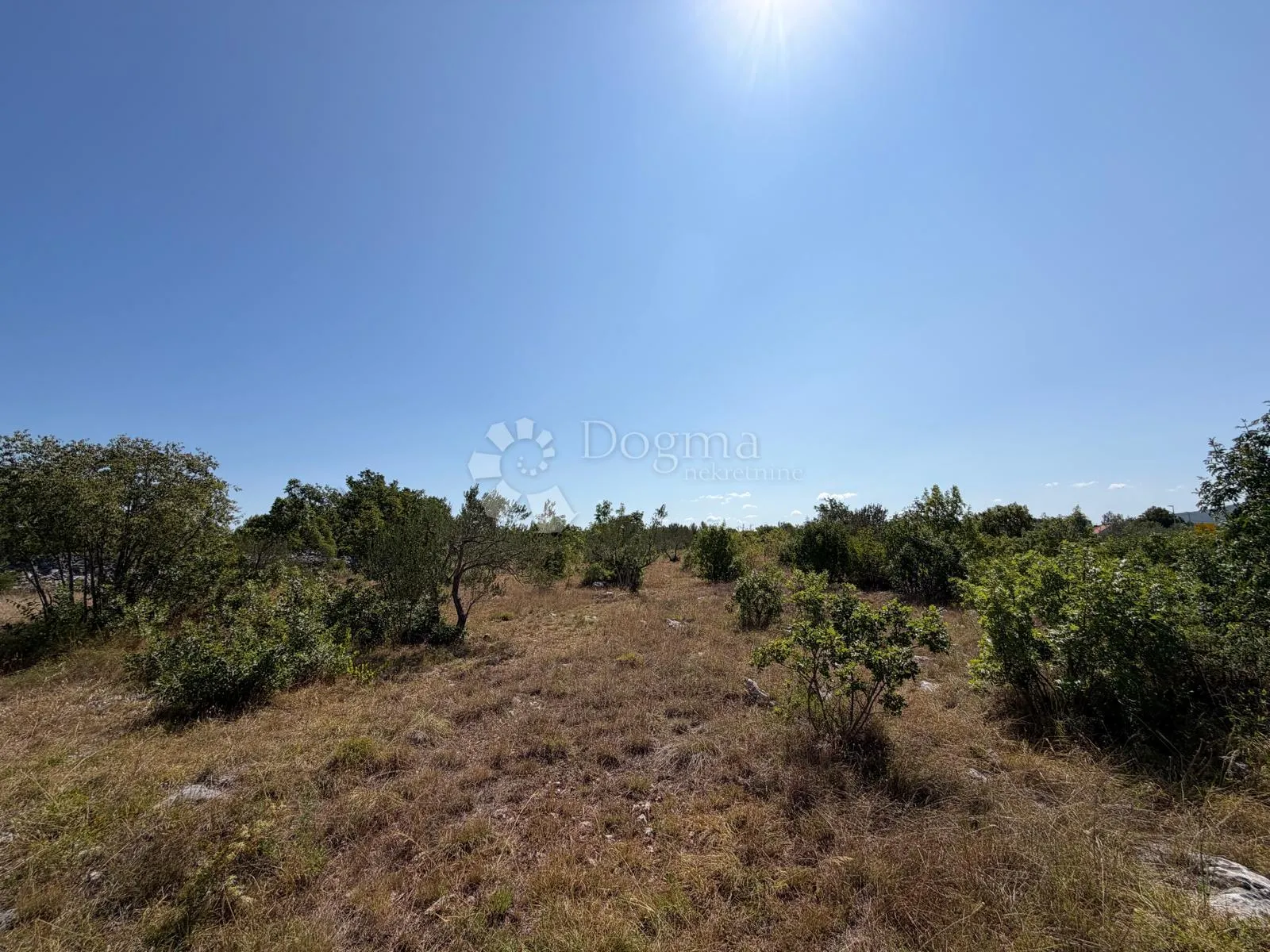 Lozovac - Građevinsko zemljište 9.363 m², investicija - Lozovac, Šibenik