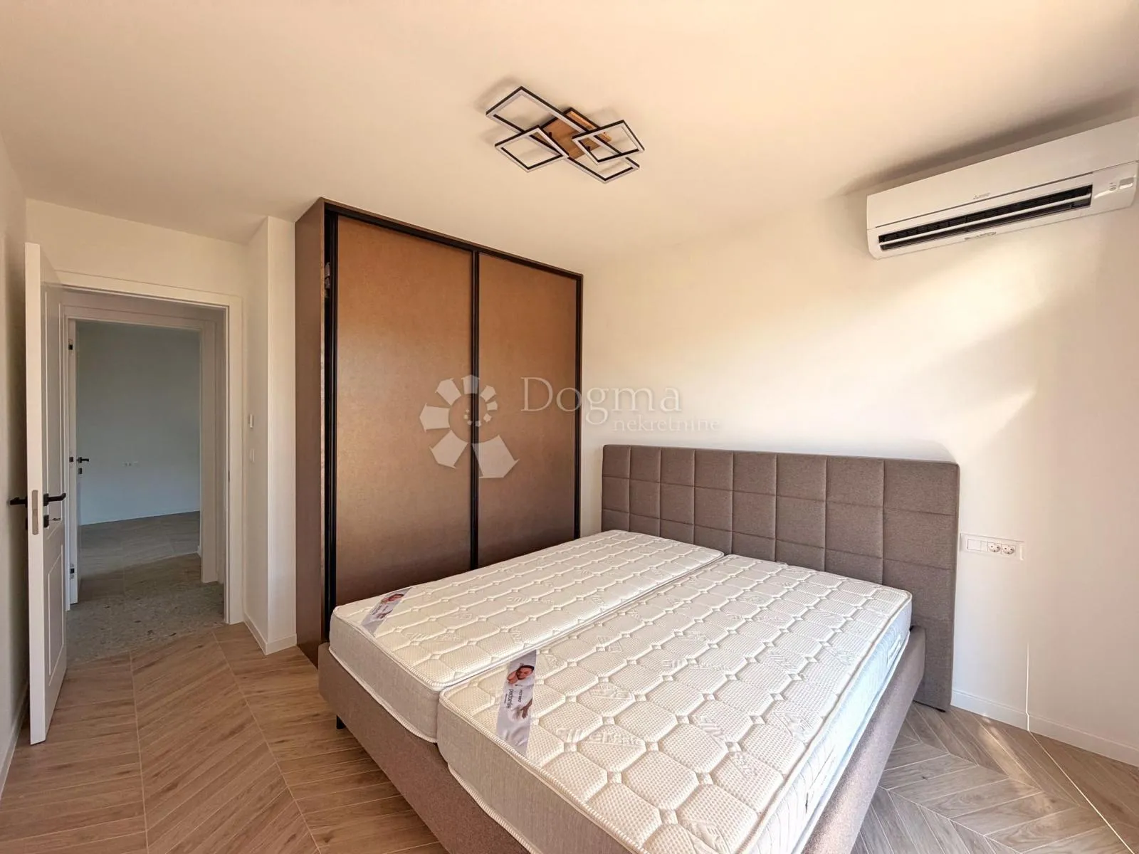 moderan stan 62,50 m² u novogradnji – 200 m od mora - slika 9