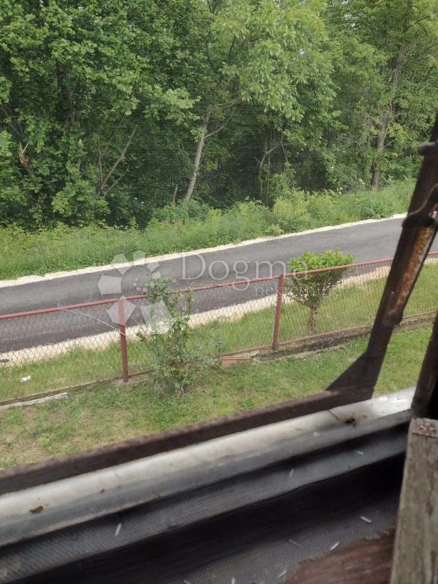 kuća s pogledom na petrovu goru i besplatnim vodovodom - slika 21