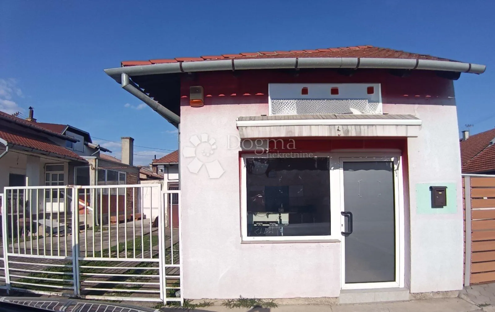 zakup poslovnog prostora u tenji – idealno za razne djelatnosti! - slika 1