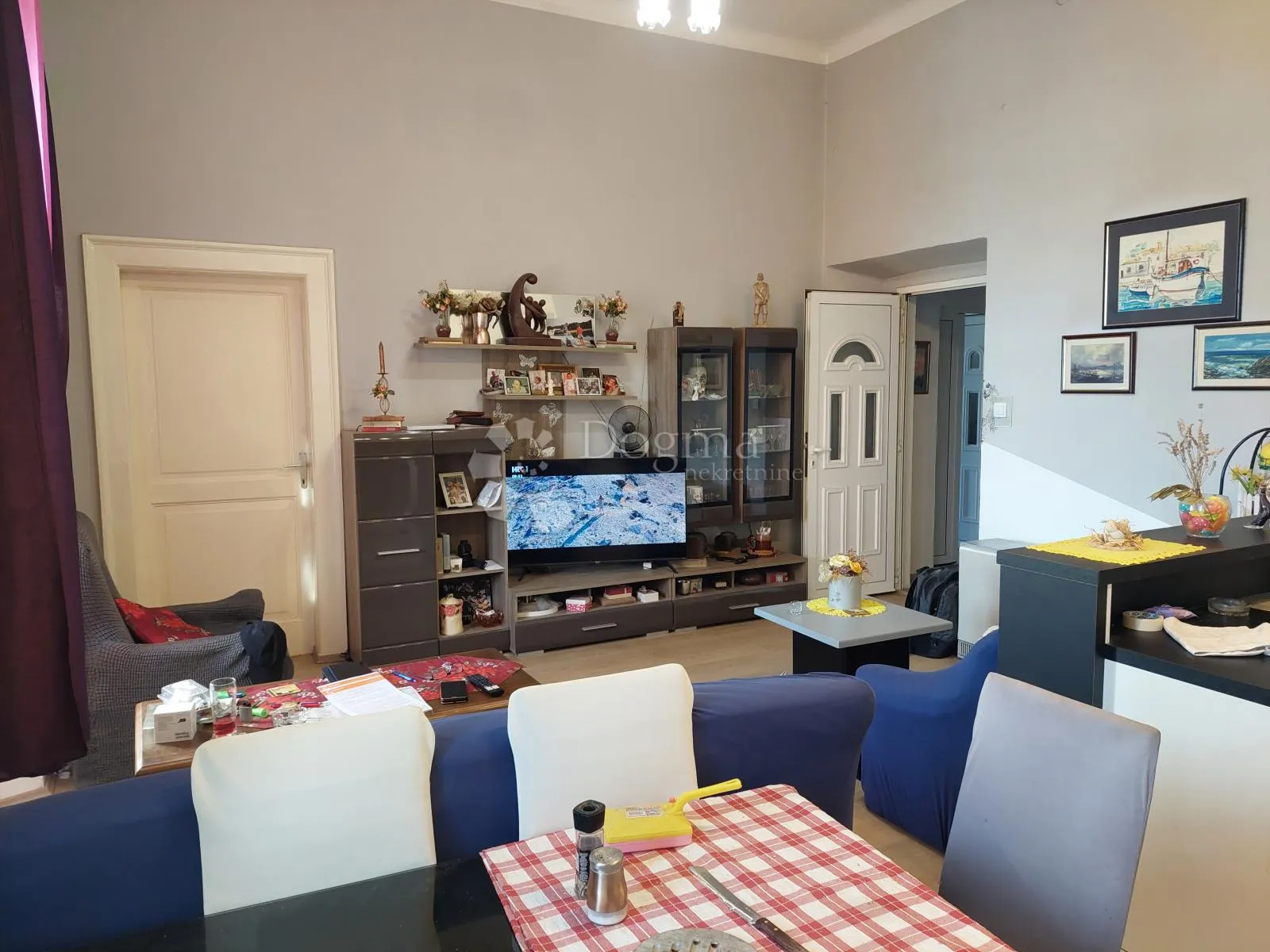 sibenik grad - prekrasan stan na top lokaciji - slika 6